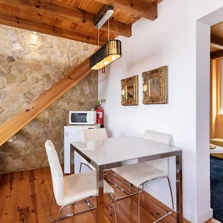 Guestready - Fantastic Rustic Duplex With Terrace * Лиссабон